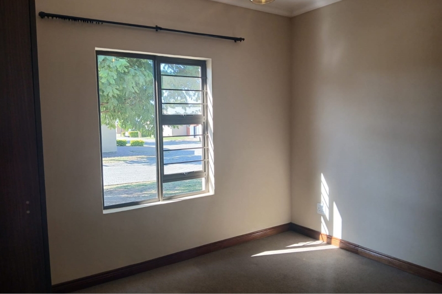 To Let 3 Bedroom Property for Rent in Waterval East North West